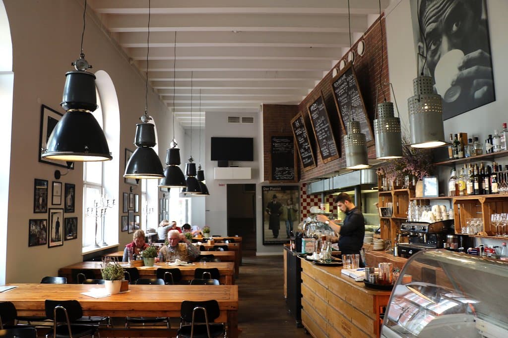 Small, friendly café/restaurant