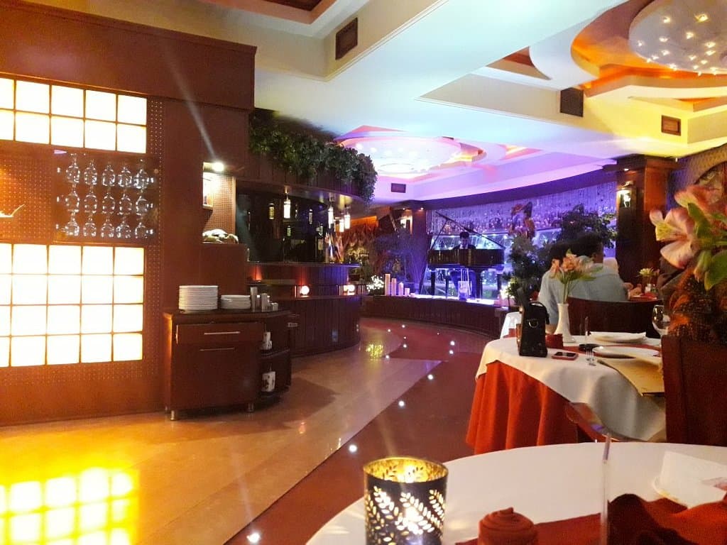 Narenjestan Restaurant