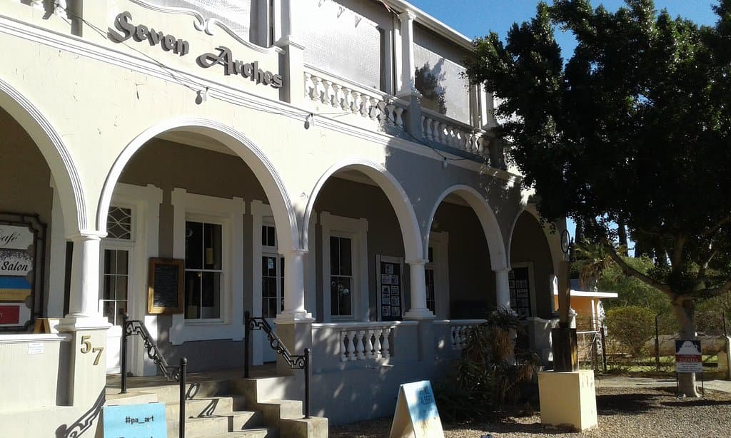 Road frontage of the gallery