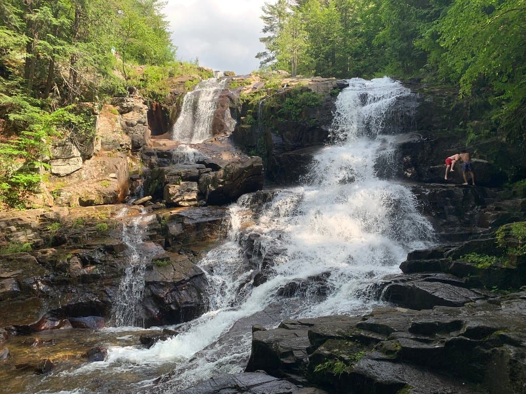 Shelving Rock Falls