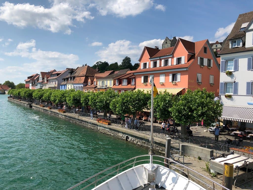 Blick auf die Promenade vom Anleger