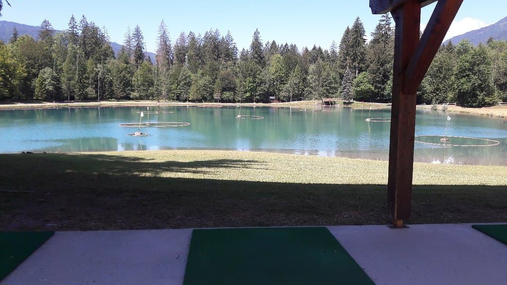 Practice de golf sur eau