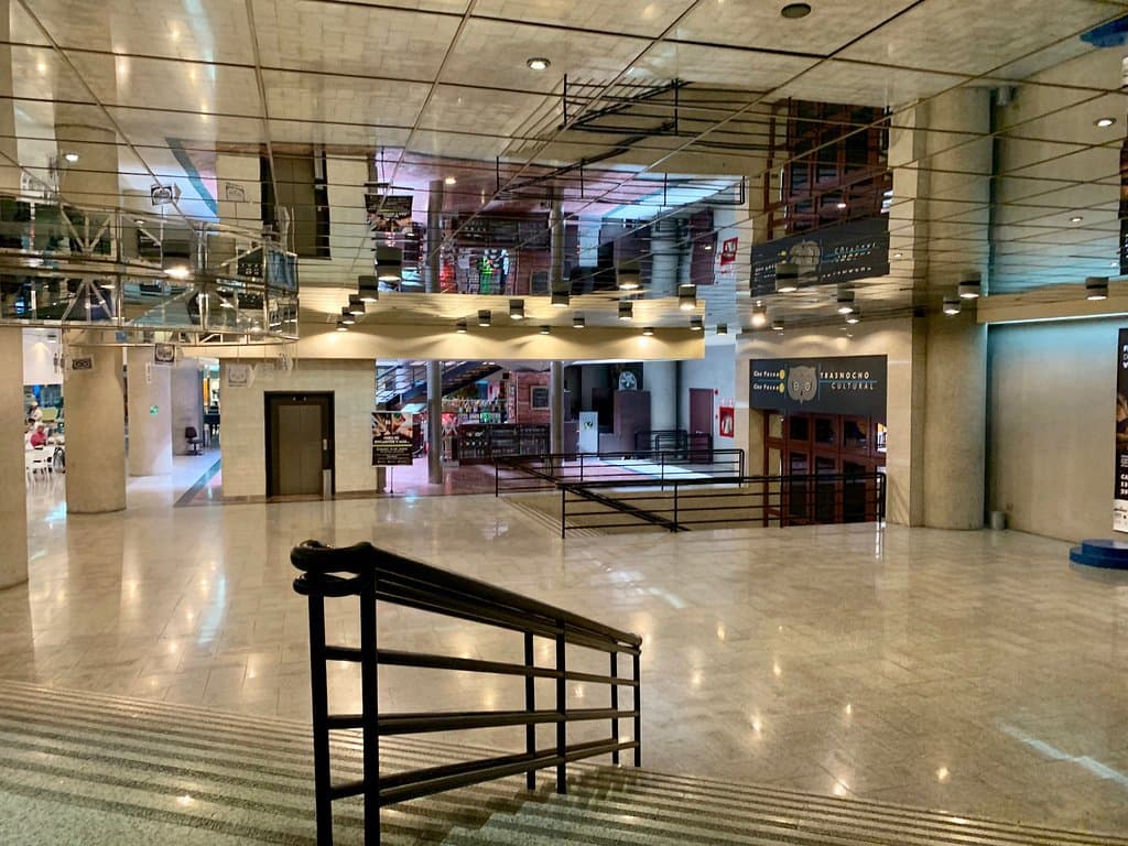 A perfect space for lovers of art, literature, movies and culture in general.
