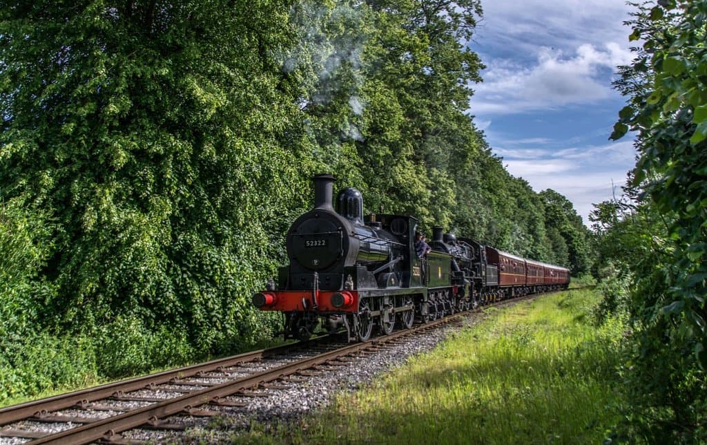 Approaching Wirksworth