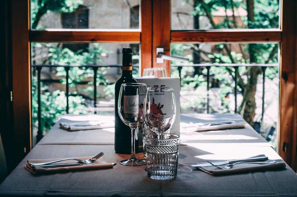 DOZE Restaurante Premium Bar 
Tapas creativas en el centro de Salamanca
Restaurante con una carta inigualable de platos y vinos
Disfruta de los mejores cocktails de la ciudad
La mejor Terraza junto a las Catedrales y la Plaza Mayor