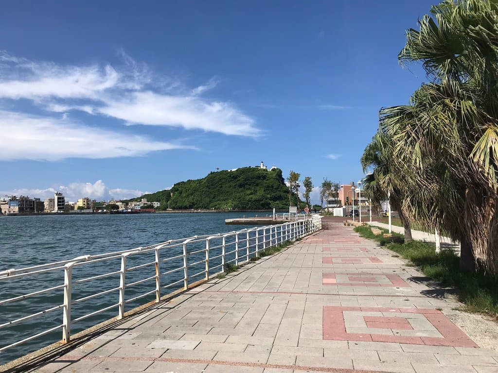 整齊的校園步道