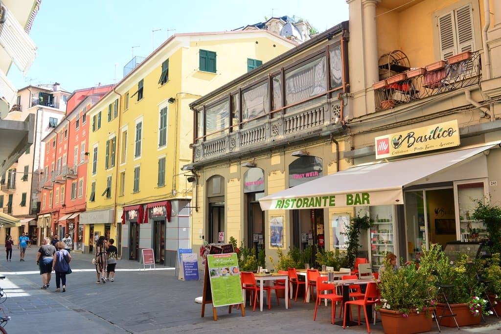 Cafes along the area