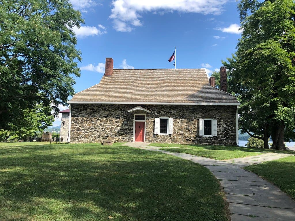 Colonial Terraces Historic District