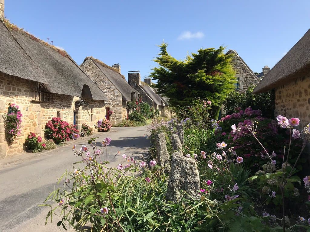 Névez Thatched Hamlets Kerascoët & Kercanic