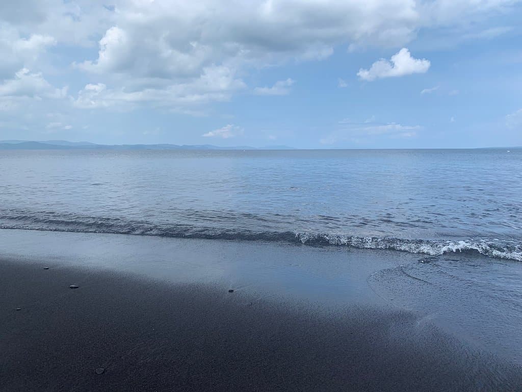 Lidong Black Sand Beach