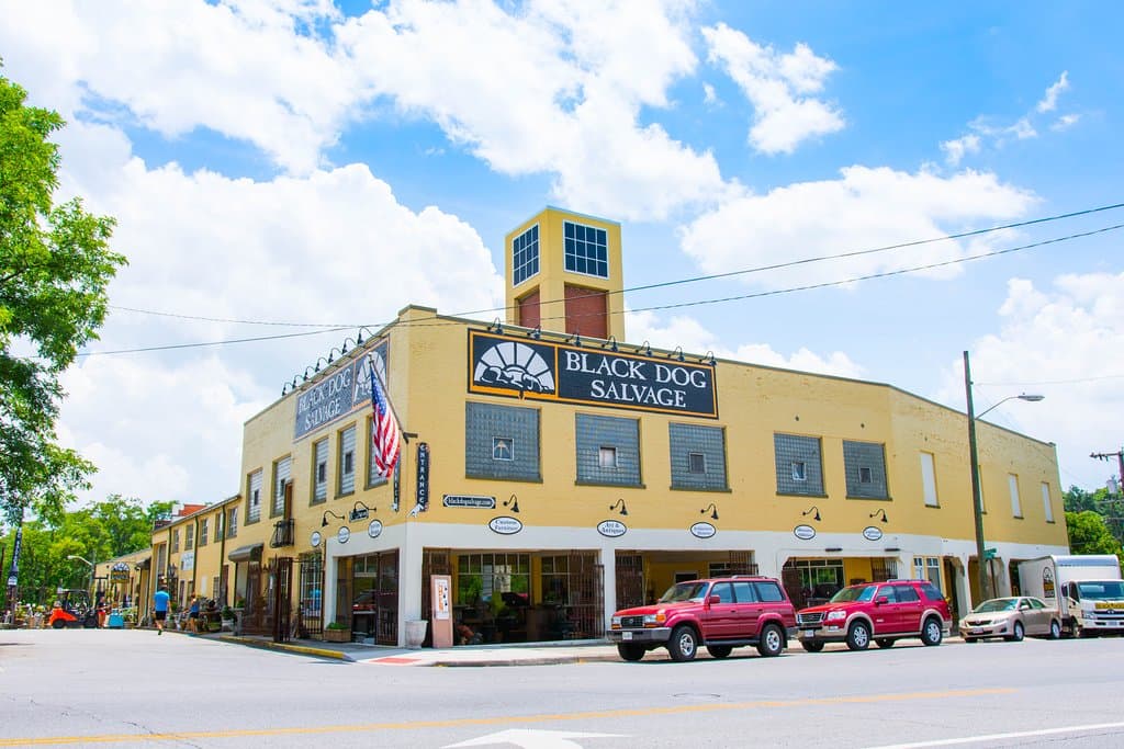 Black Dog Salvage Main Retail Showroom