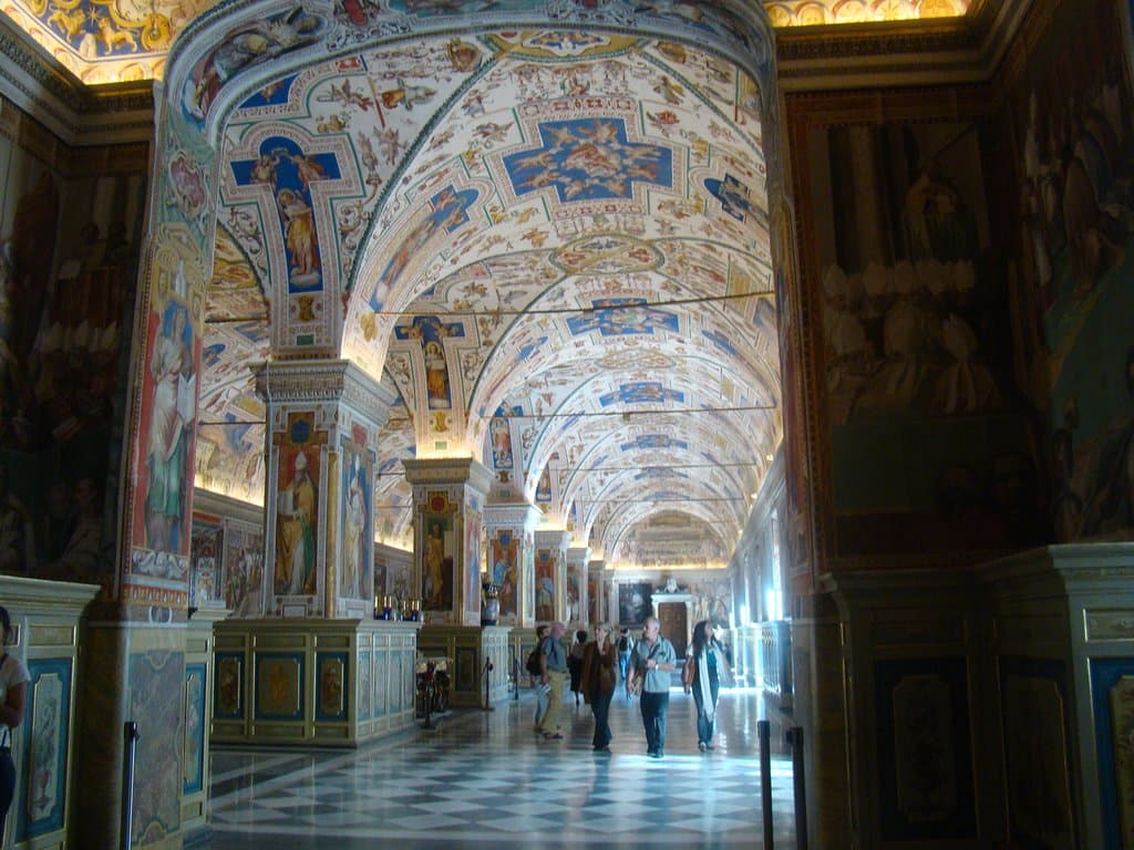 interior de la Biblioteca