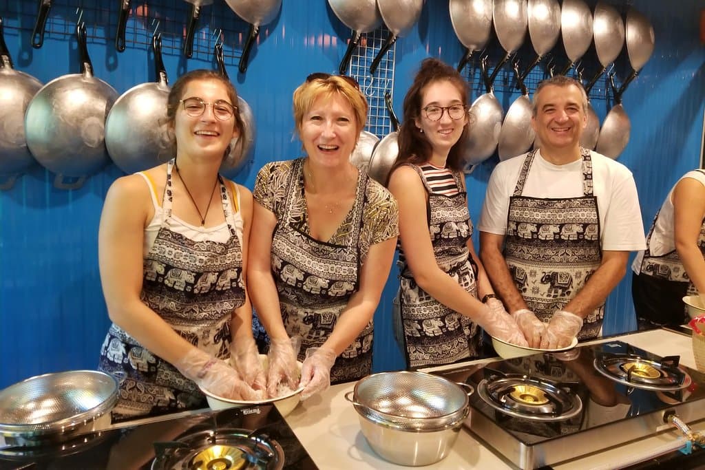 Experience a Thai Cooking Class