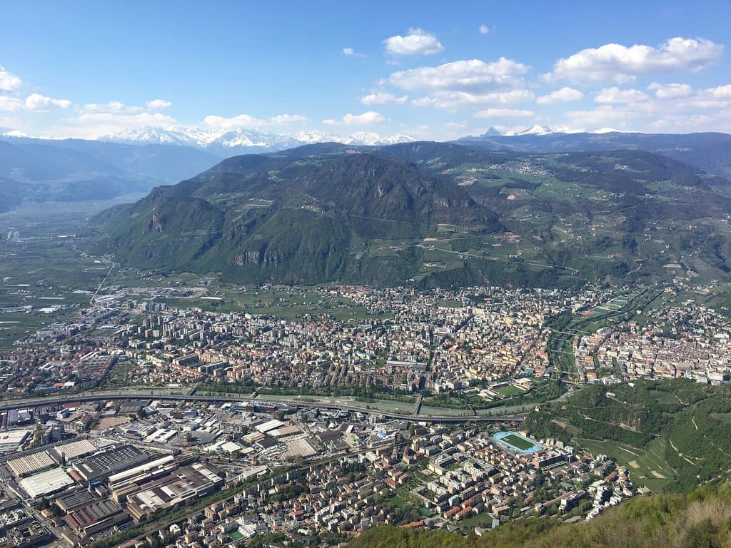 Panorama mozzafiato su tutta la città di Bolzano... a due passi da Bolzano.