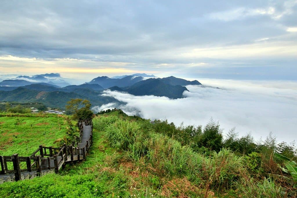 Sea of clouds - Eryanping trail