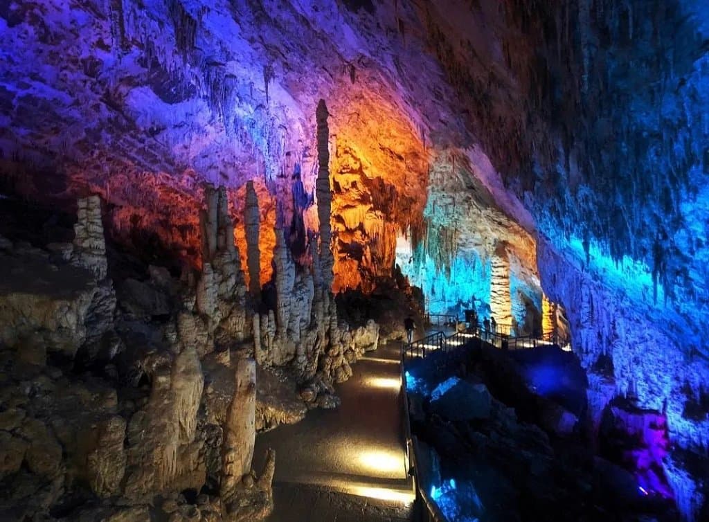 Furong Cave China