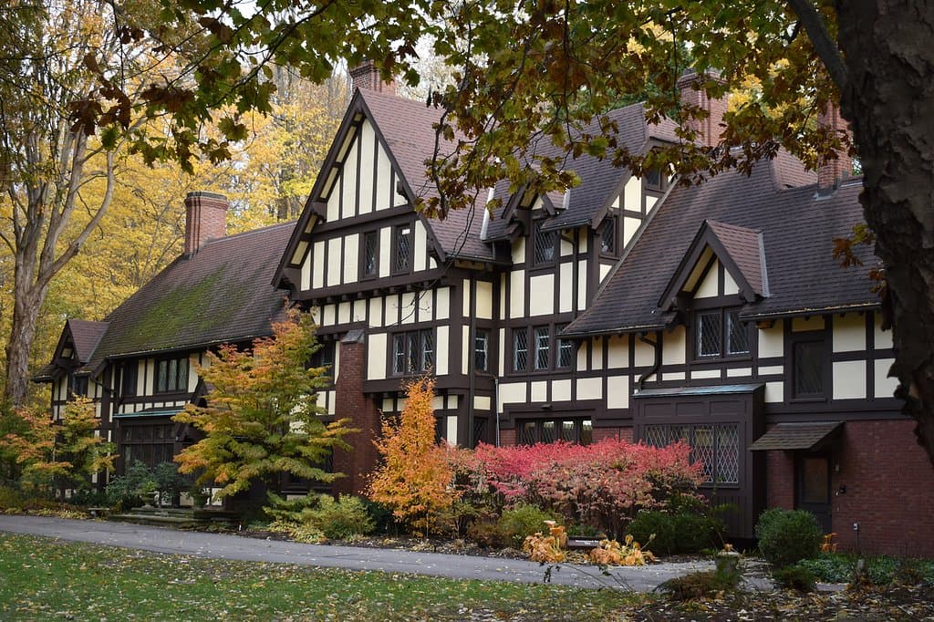 Exterior of the century home at Wildwood Cultural Center.