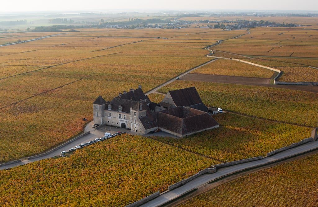 Poussez les portes de 900 ans d'Histoire.