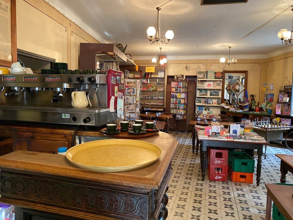 Place de l'Ormeau Market