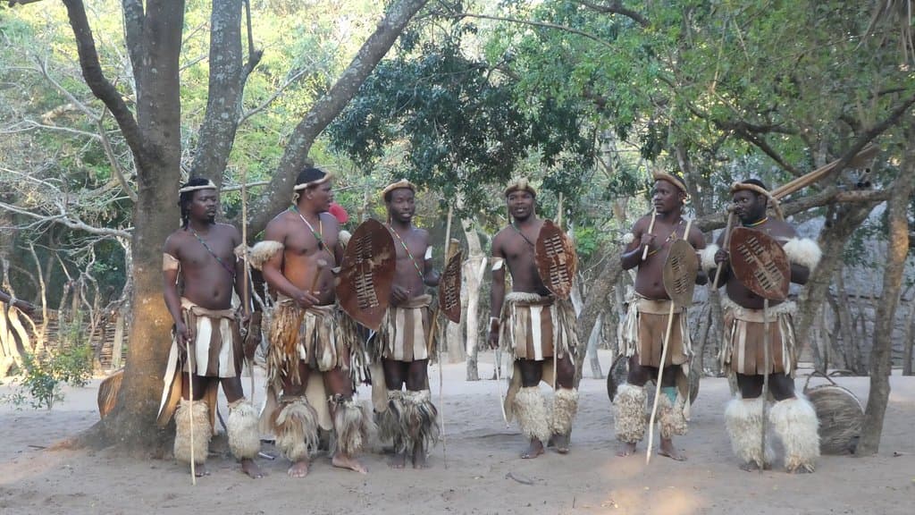 Les danseurs de la troupe Matsamo.