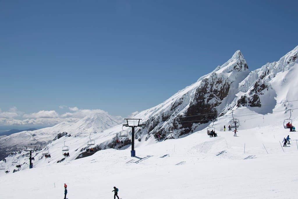 Views of Mt Ngauruhoe and the Pinnacles. 