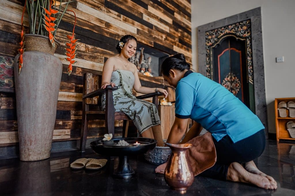 5 minutes foot scrub ritual will begin your massage session at Ubud Traditional Spa
