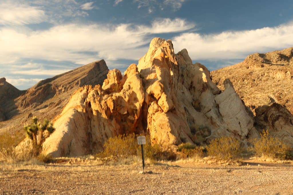 Desert geology