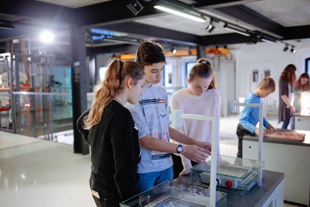 Návšteva školských skupín. 