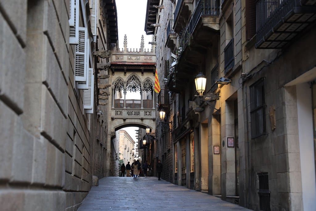 Wander through the Gothic Quarter