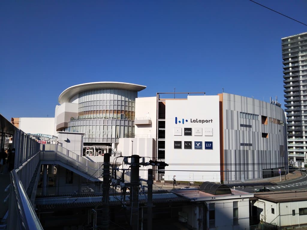 LaLaport Ebina, near JR Ebina Station