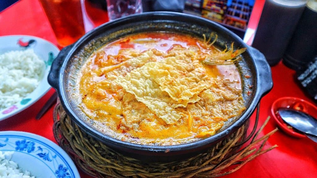 Kam Long Ah Zai Curry Fish Head