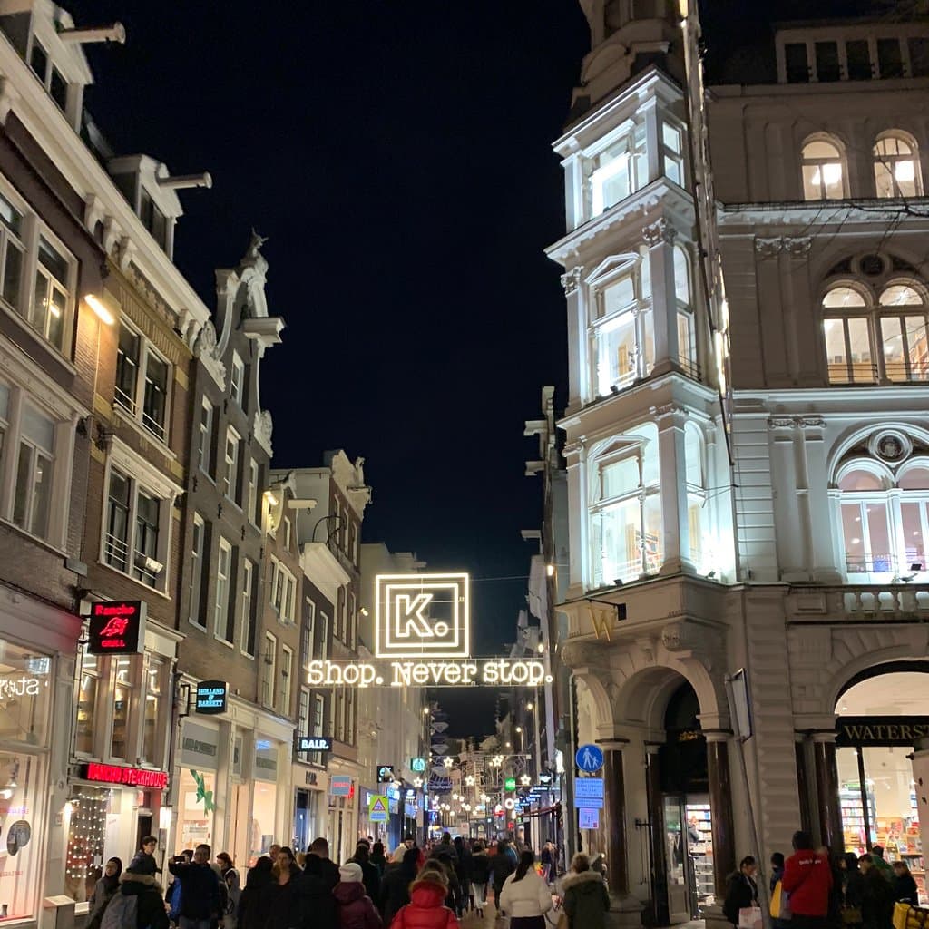 Explore Kalverstraat