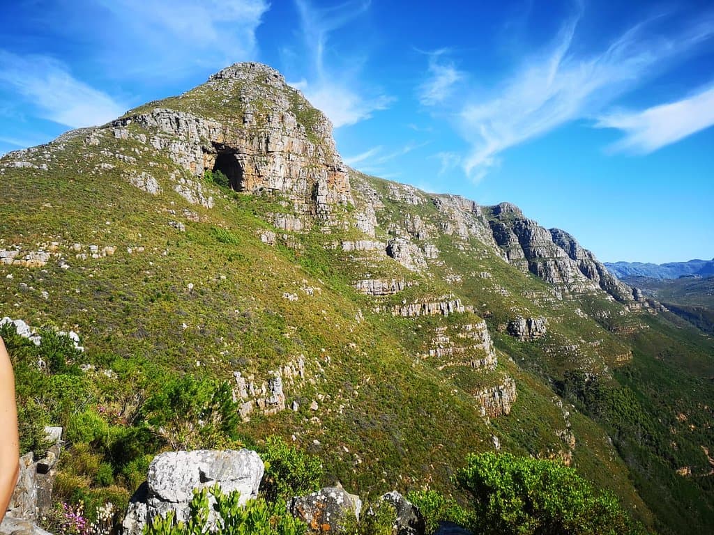 Elephant's Eye cave from the lookout