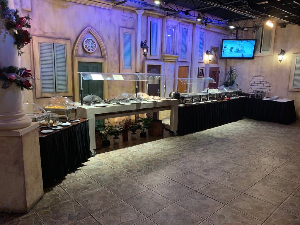 Buffet Line.. no short cuts .. most all of great meals on the menu are available 