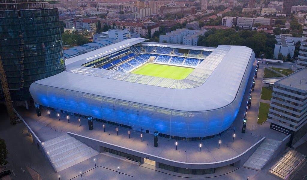 Stadium Tehelné pole