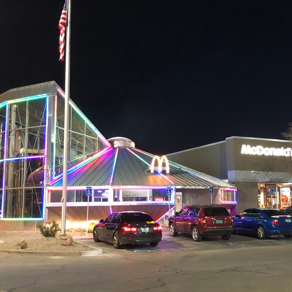 UFO McDonald's Spaceship Building