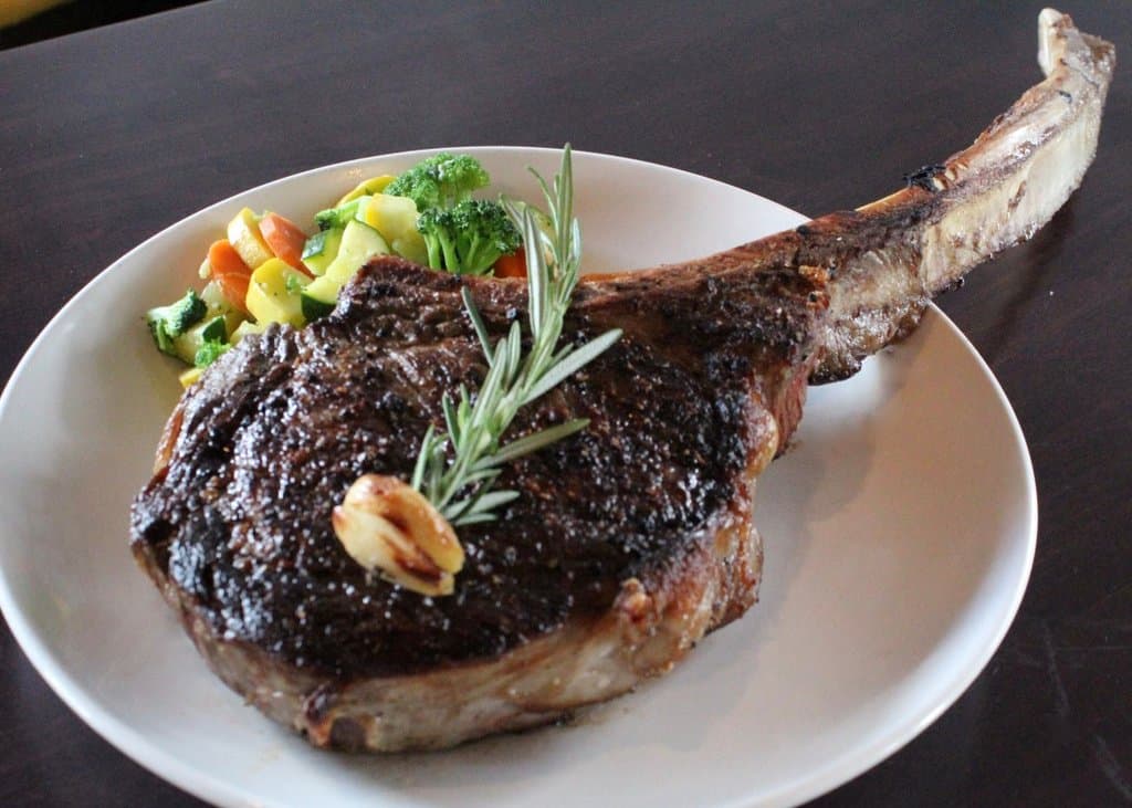 32 oz. Tomahawk