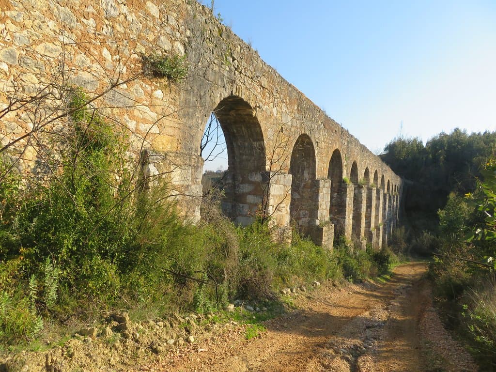 Troço aéreo no Vale da Felpilheira