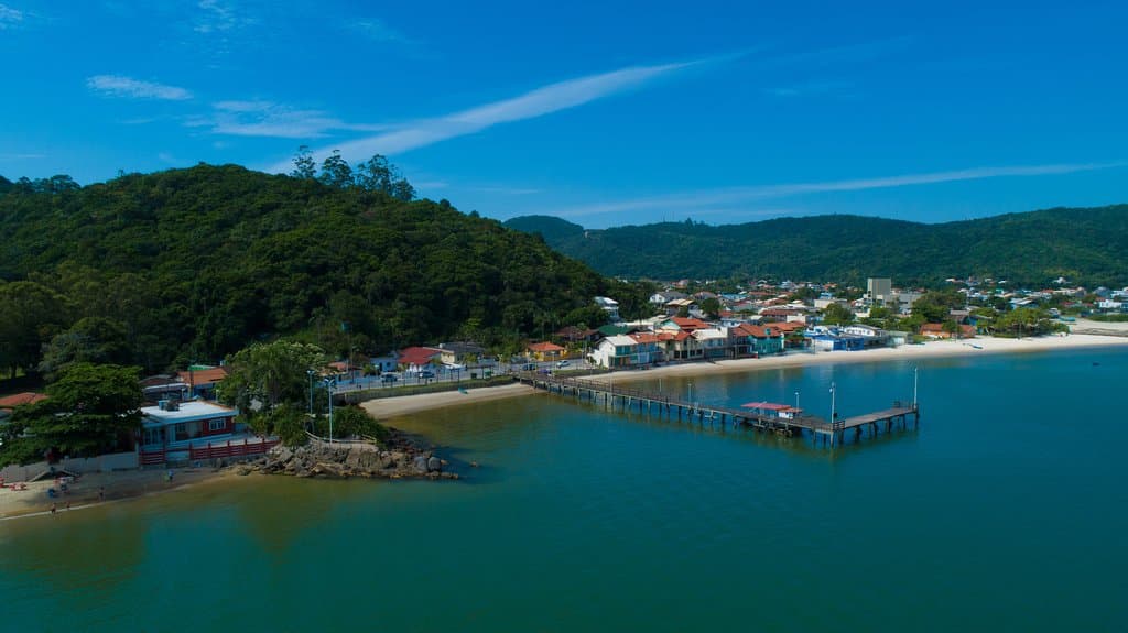 Mar calmo na Praia de Morrinhos 