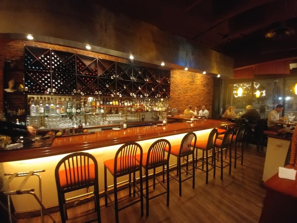 The bar at David's Restaurant in Portland, Maine (12/Feb/20).