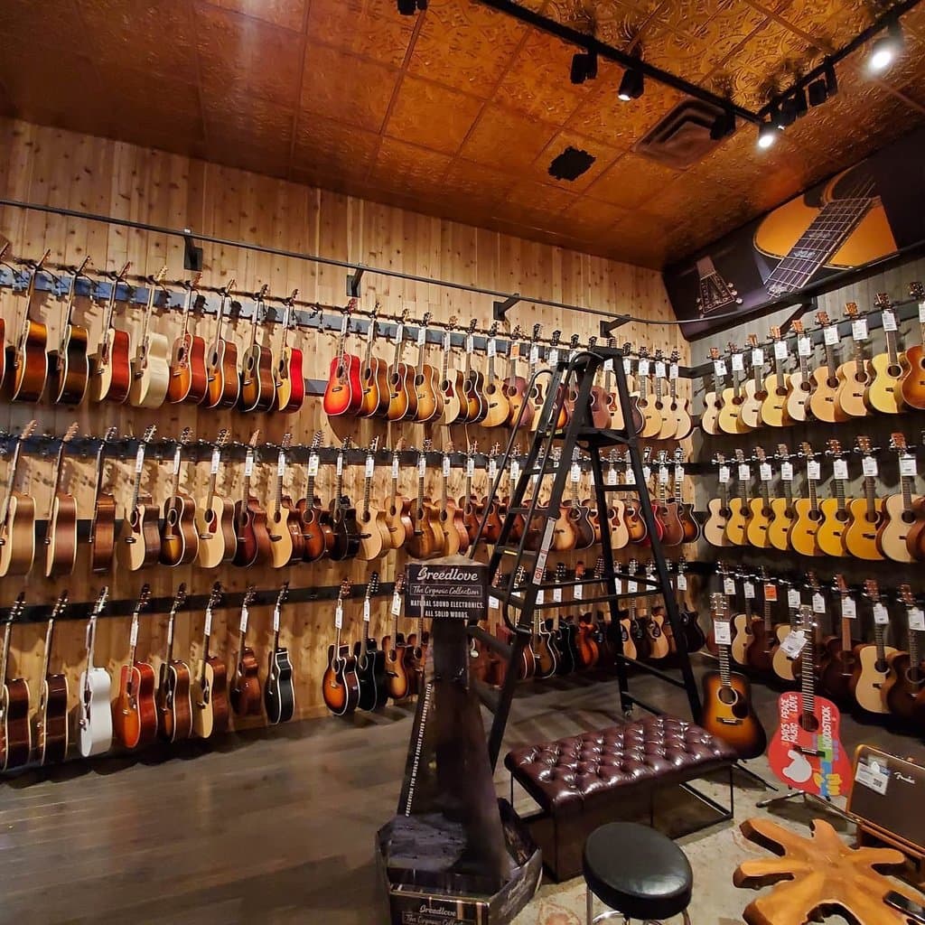 Visit the Guitar Center on Sunset