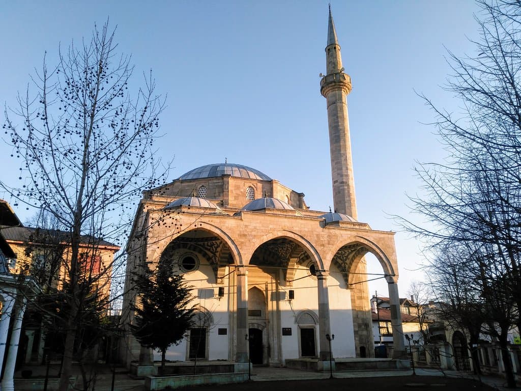 King (Fatih) Mosque (Xhamia e Madhe)
