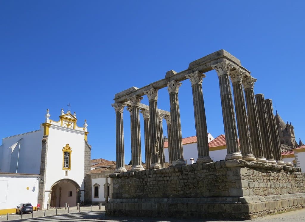 Conde de Vila Flor Square (Evora)