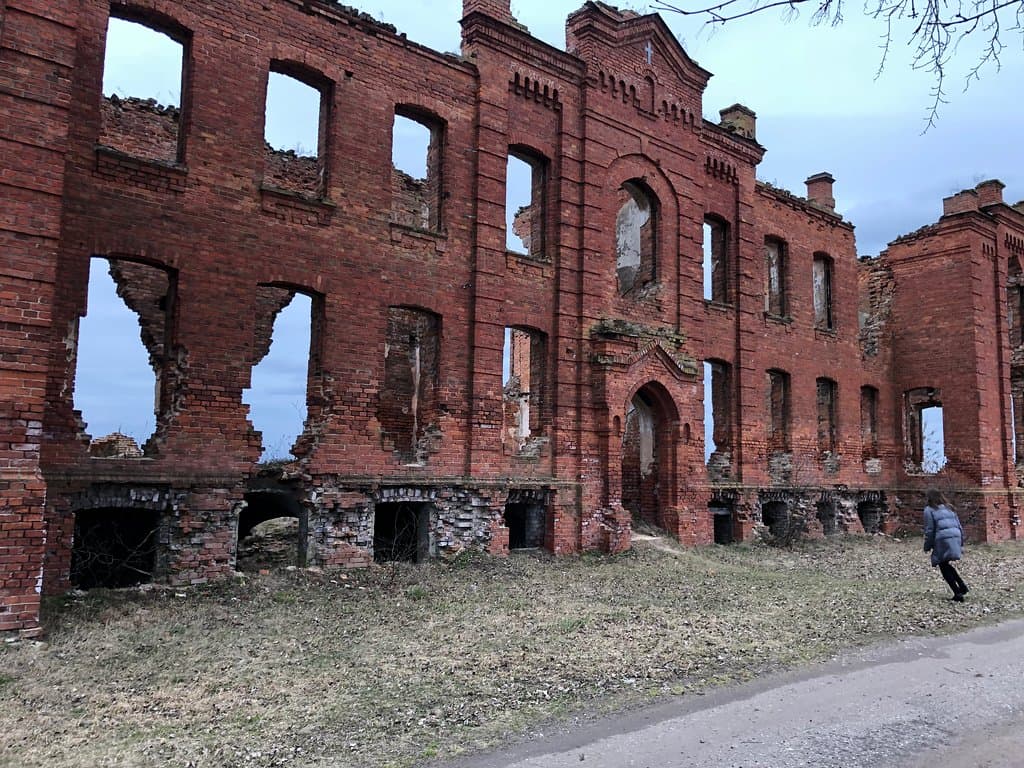 Бывший центральный вход