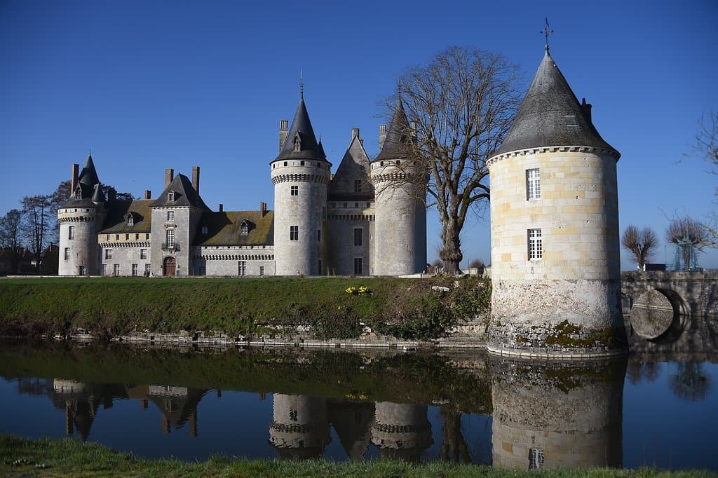 Château extérieur avec la Sange