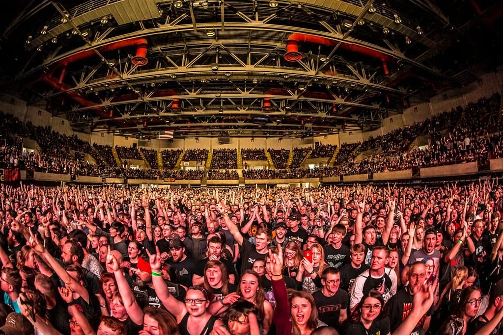 Breaking Benjamin Concert Crowd By Bob Good