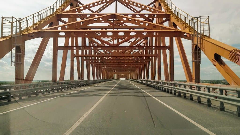 Автомобильный мост через Иртыш Красный Дракон, Ханты-Мансийск.