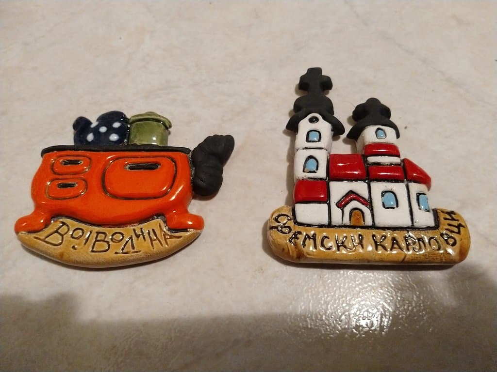 Keramika Ras is a design shop of souvenirs. Photos are souvenirs of this shop.