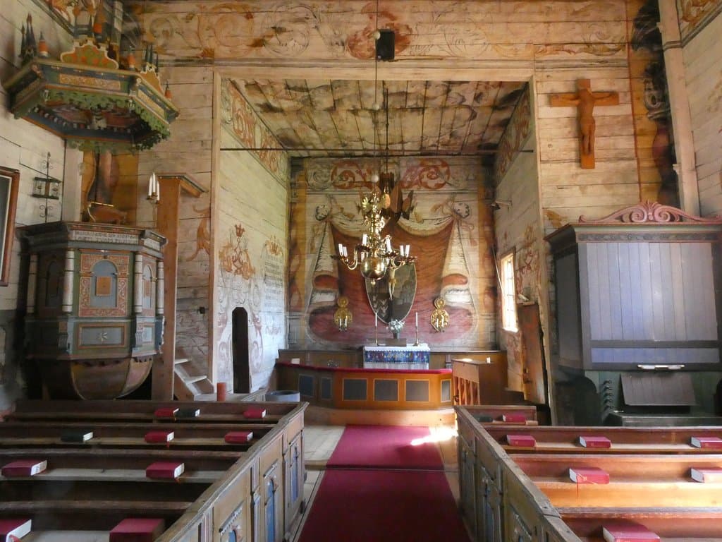 Inne i Granhults Kyrka i Granhult