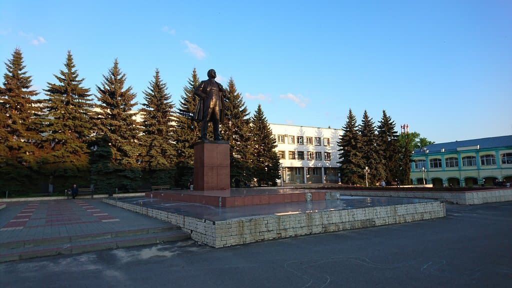 Памятник В.И. Ленину